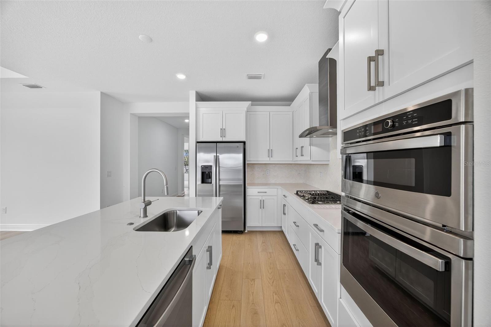 HAWKSTONE - Residential Lease