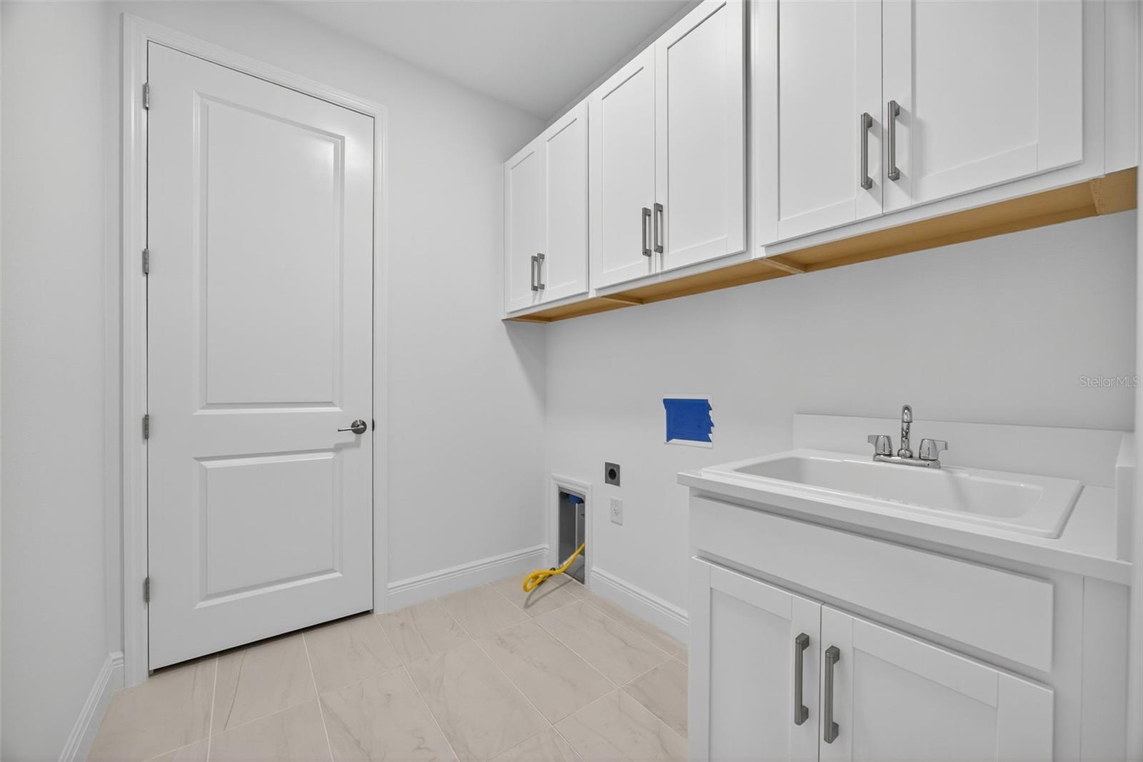 HAWKSTONE - Residential Lease