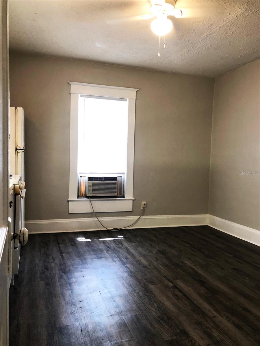 SANFORD TOWN OF - Residential Lease