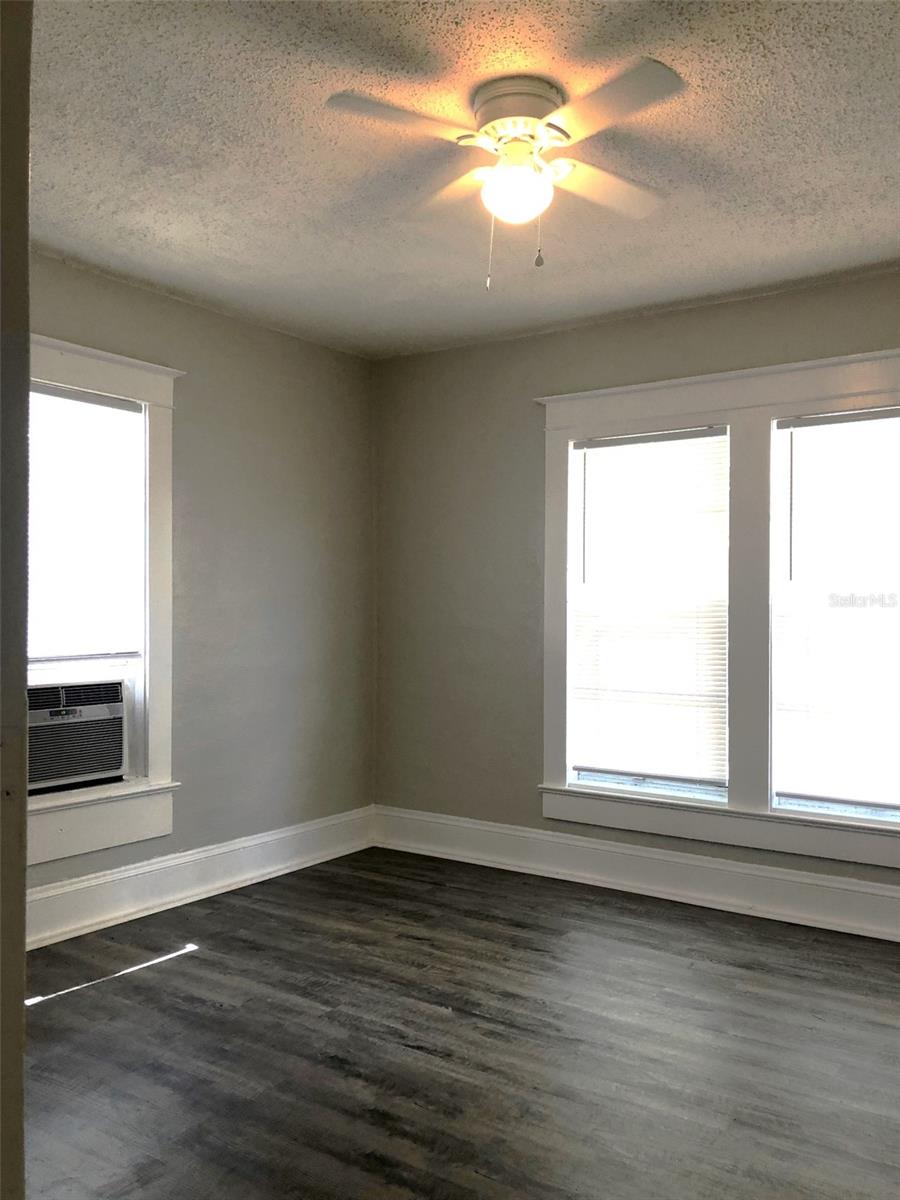 SANFORD TOWN OF - Residential Lease