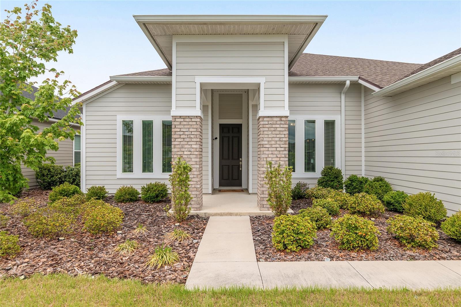 OAKMONT PH 4 PB 36 PG 83 - Residential