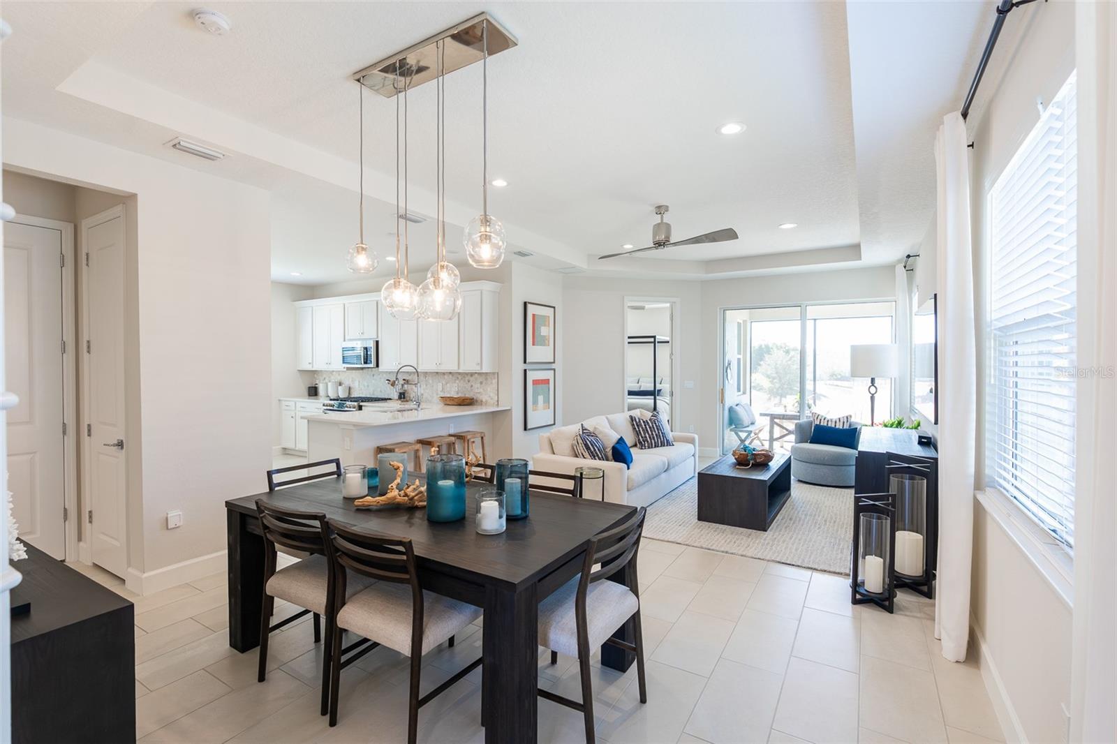 1204 VICTORIA HILLS DRIVE N