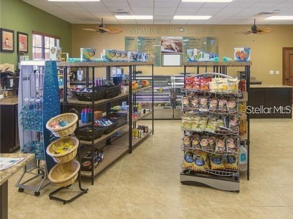 PARADISE PALMS RESORT PH 1 - Residential Lease