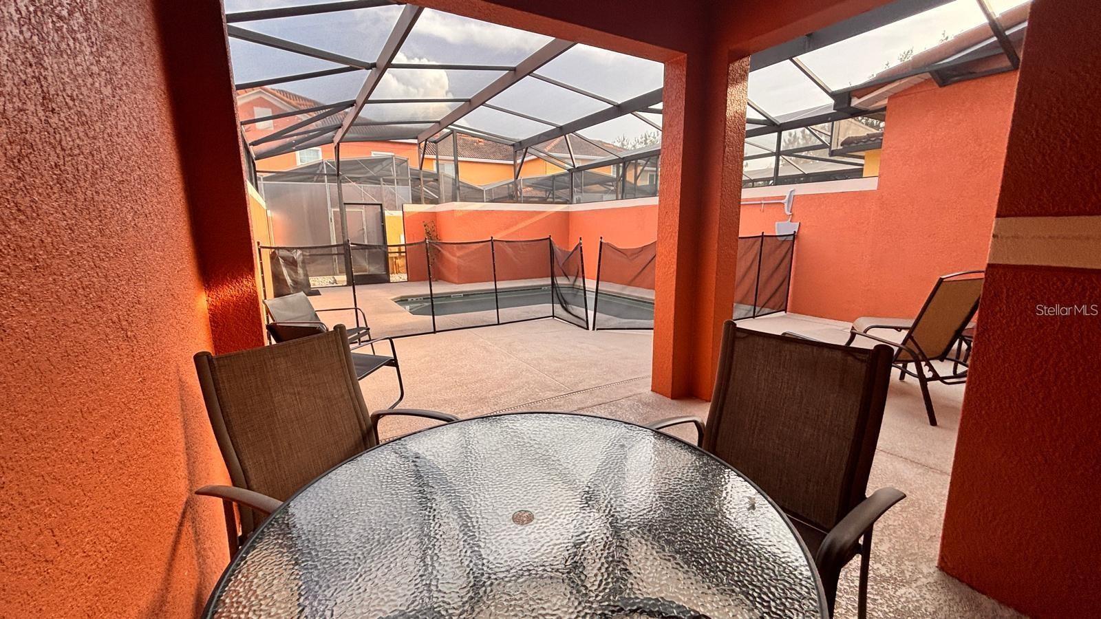 PARADISE PALMS RESORT PH 1 - Residential Lease