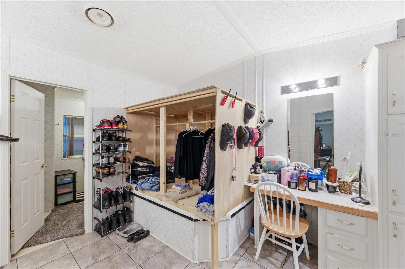 PARKWOOD ACRES - Residential