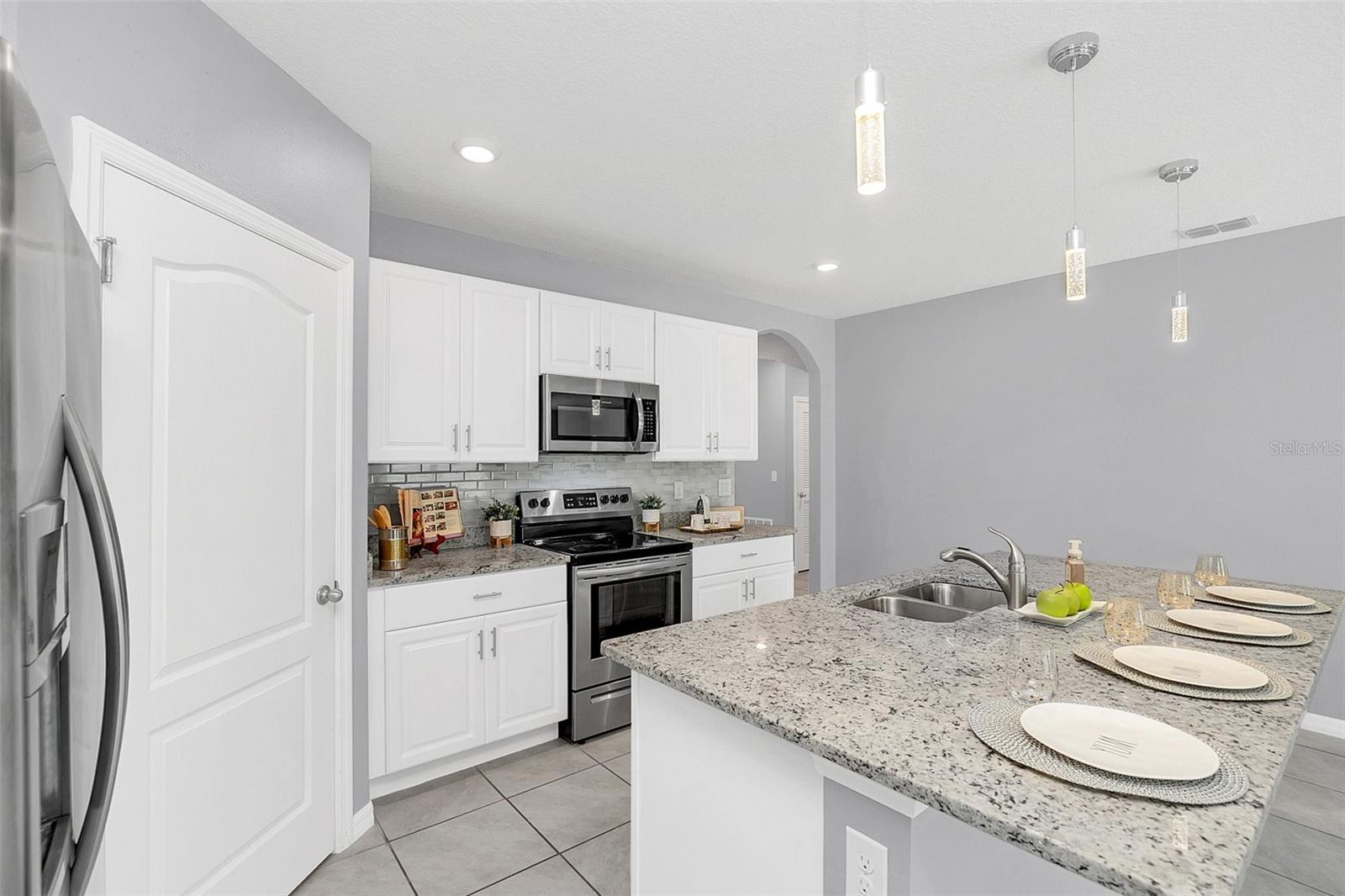 CADENCE AT PARC HILL - Residential