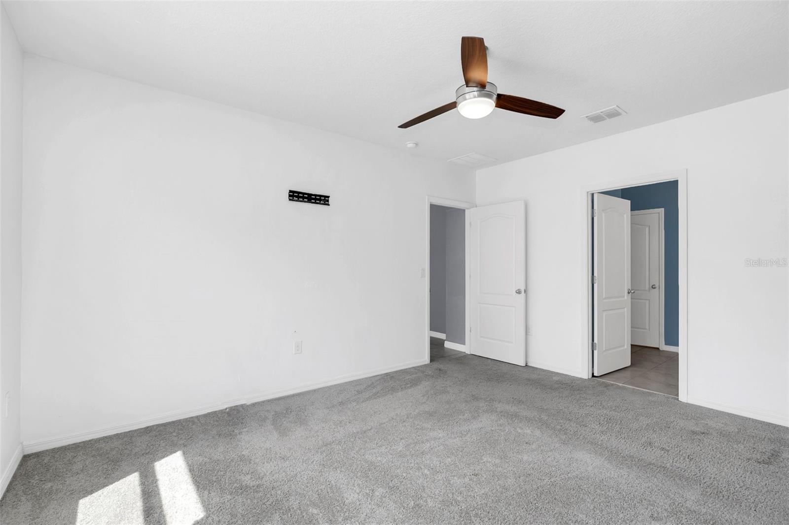 CADENCE AT PARC HILL - Residential