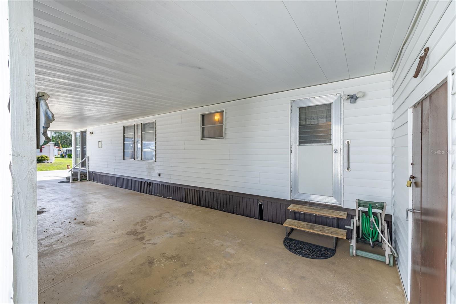 5738 COLUMBIA DRIVE