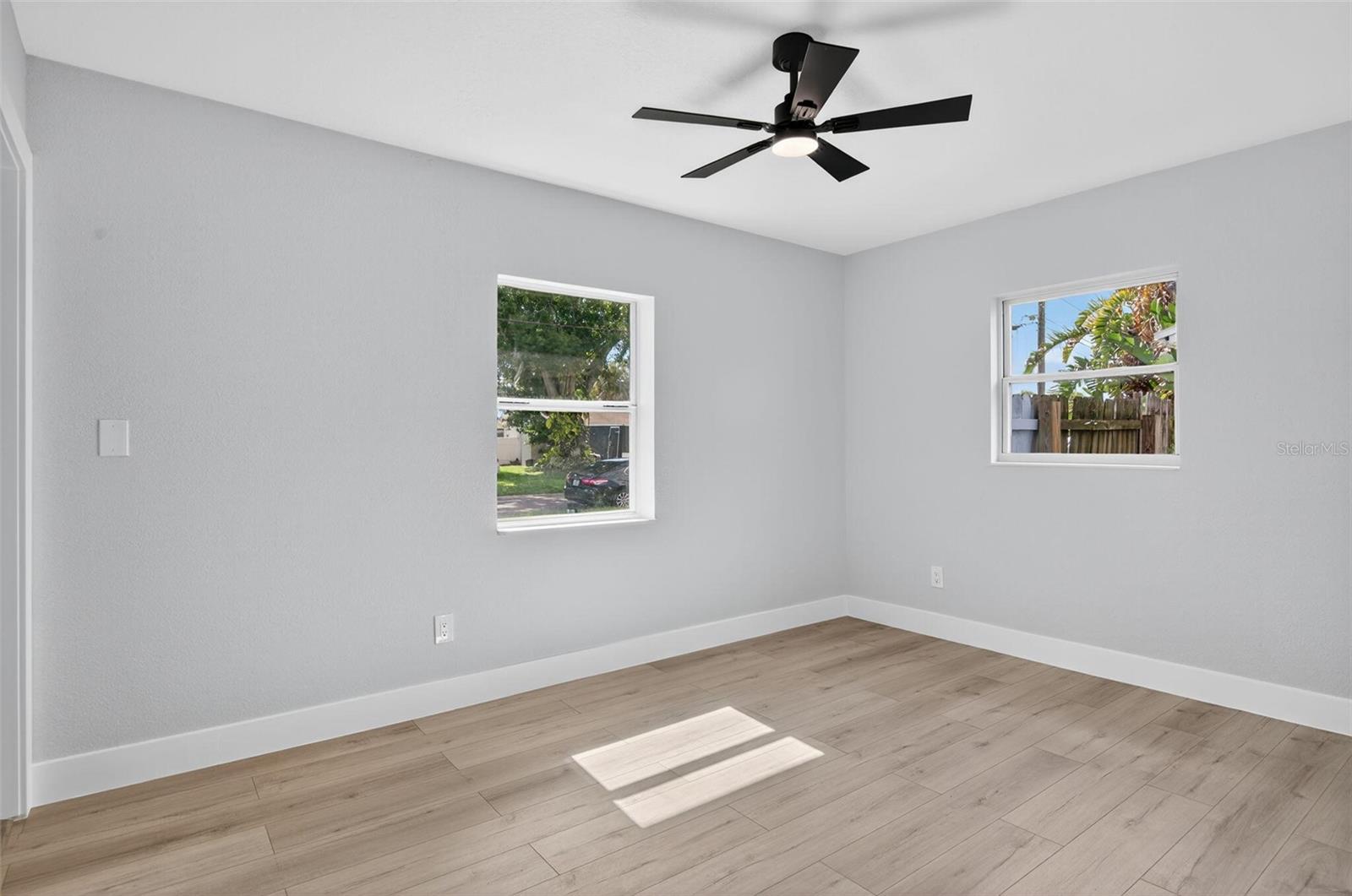 BAY CREST PARK UNIT 01 - Residential