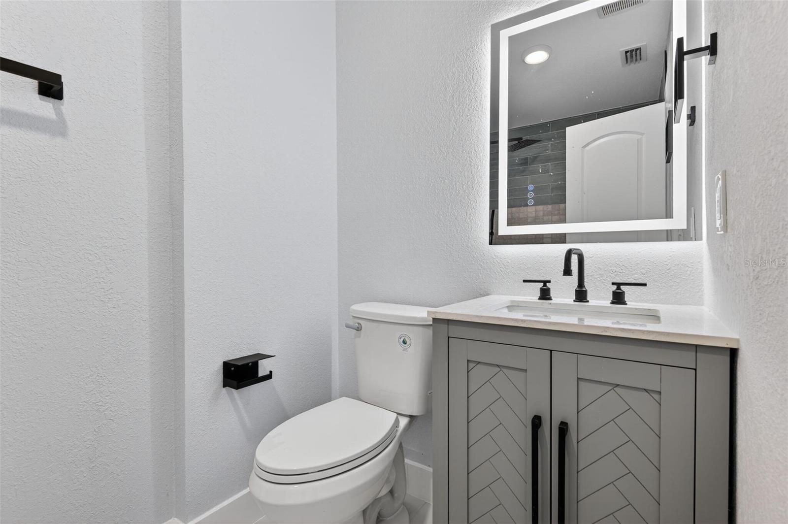 BAY CREST PARK UNIT 01 - Residential