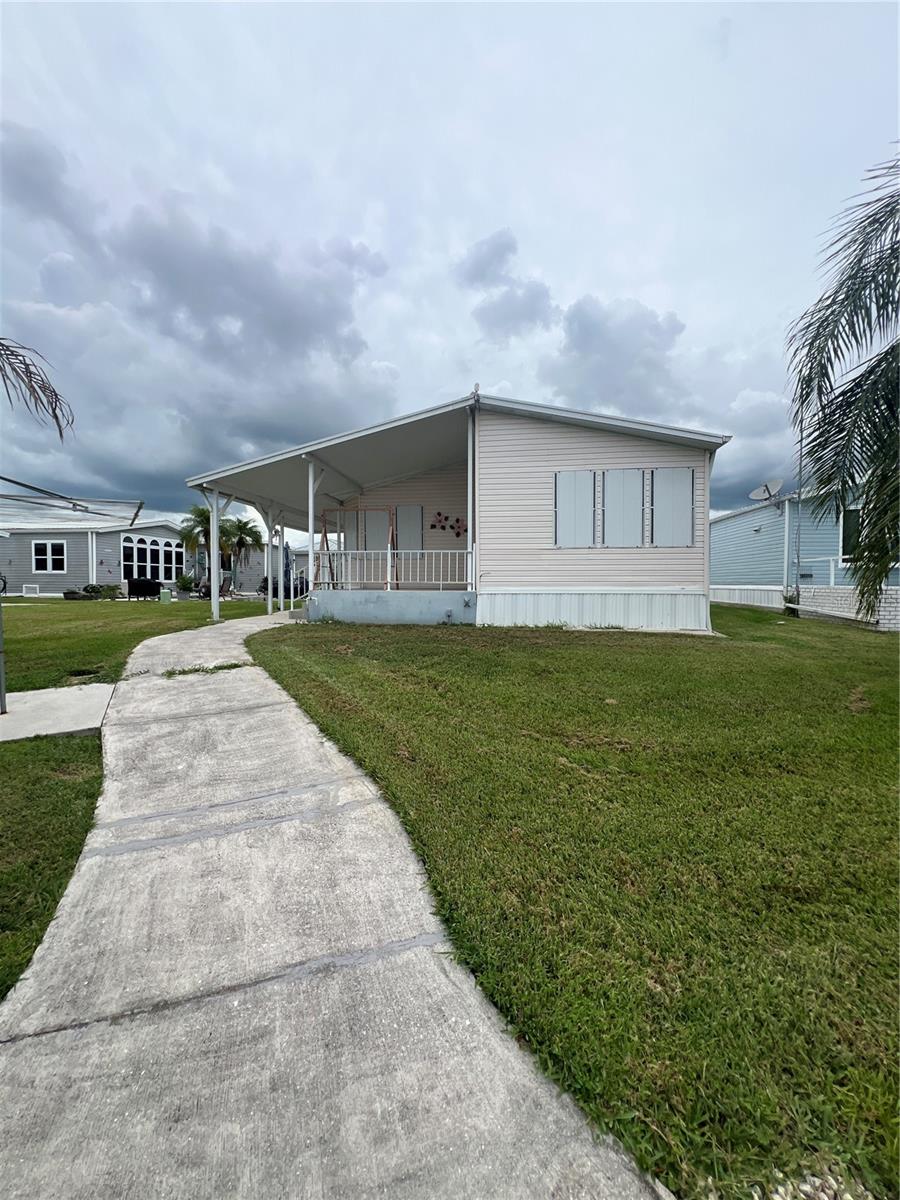 OASIS VILLAGE - Residential
