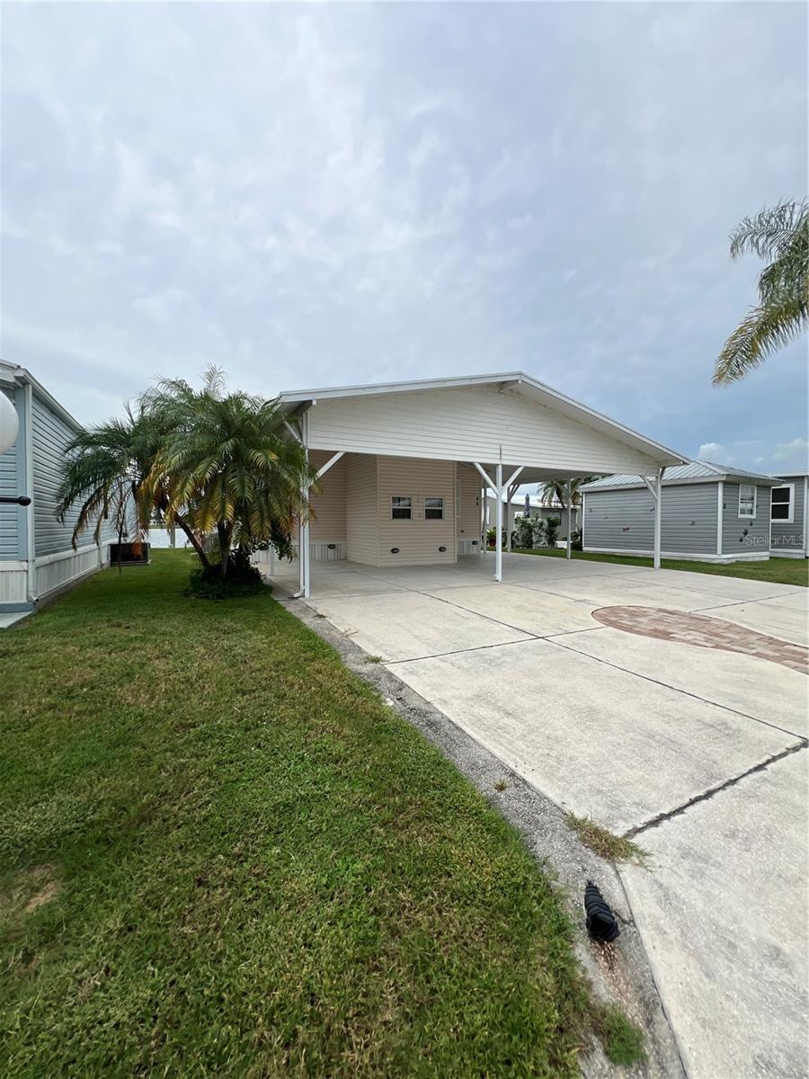 OASIS VILLAGE - Residential