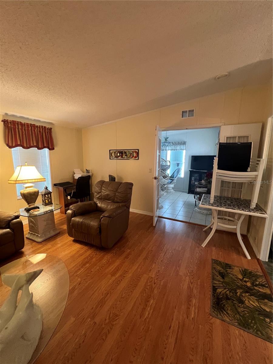 OASIS VILLAGE - Residential