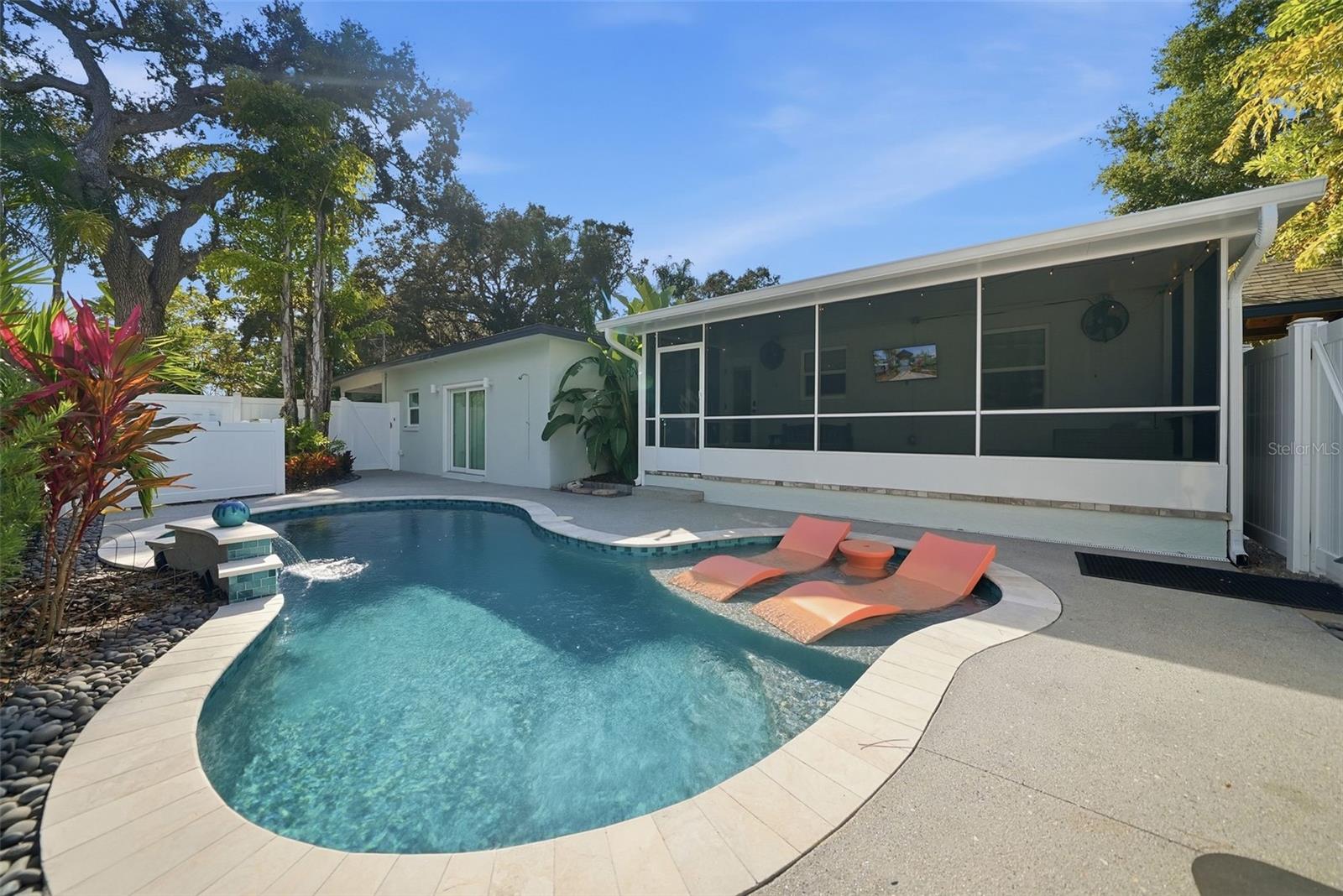 HARBOR HIGHLANDS - Residential