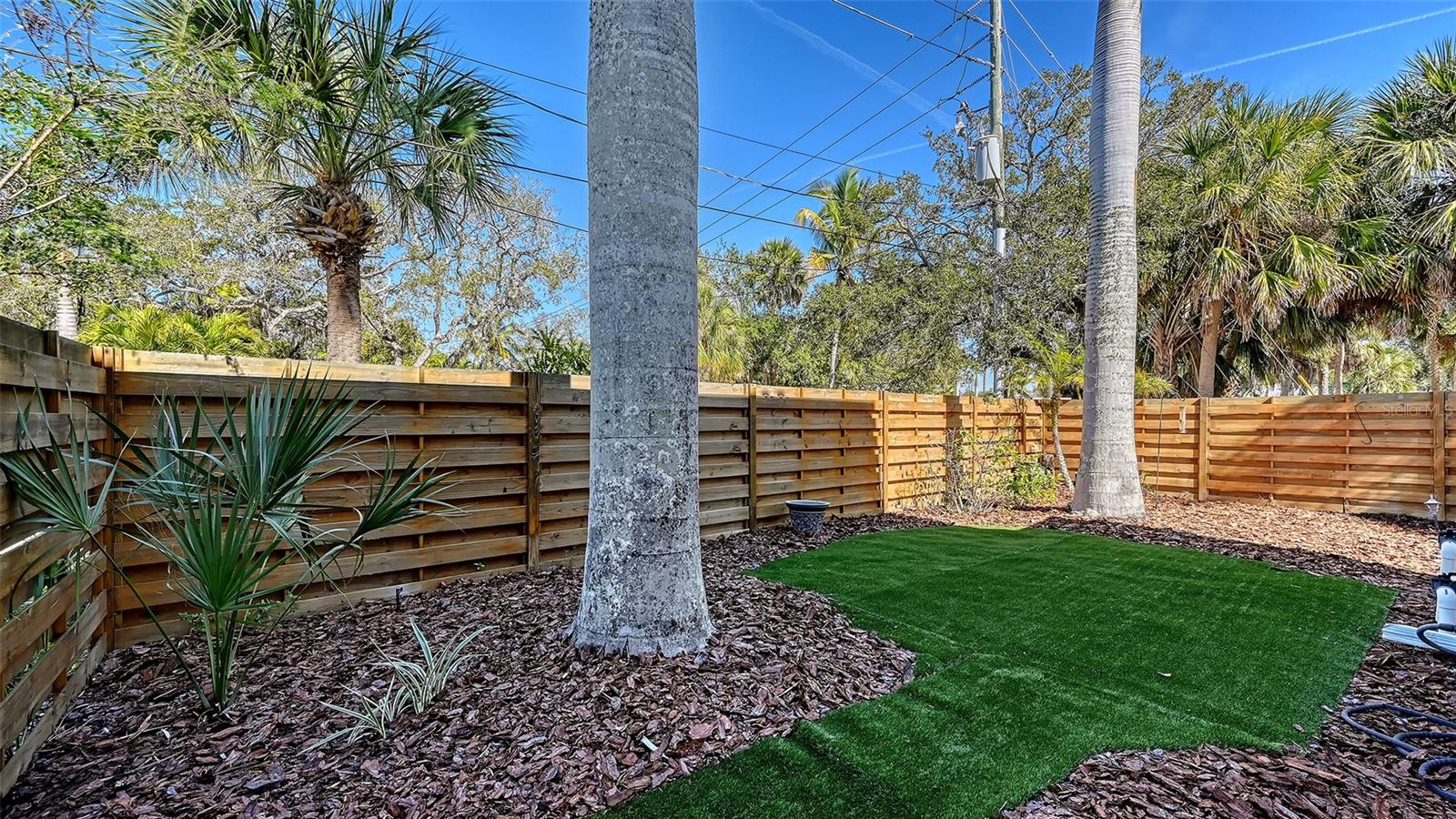 SARASOTA BEACH - Residential