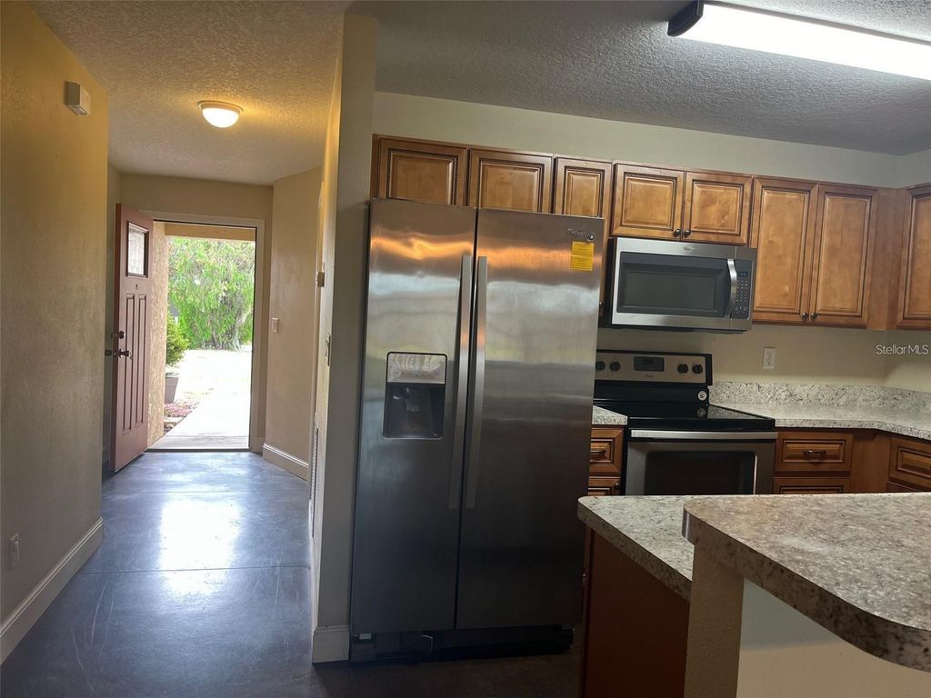 Photo of 117 E Herrick Avenue, Eustis, FL 32726 (MLS # G5105095)