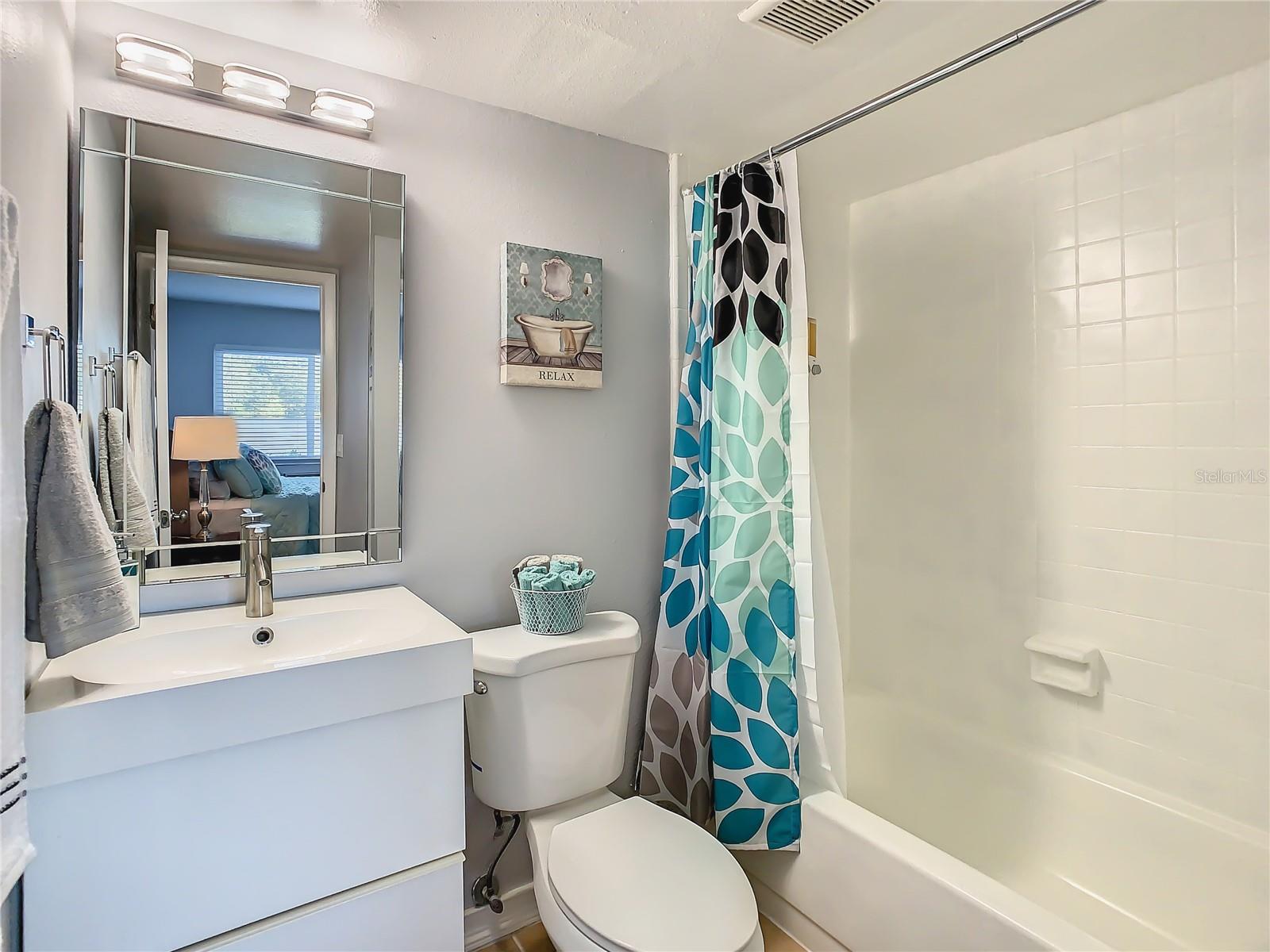 WATERSIDE CONDO II - Residential Lease