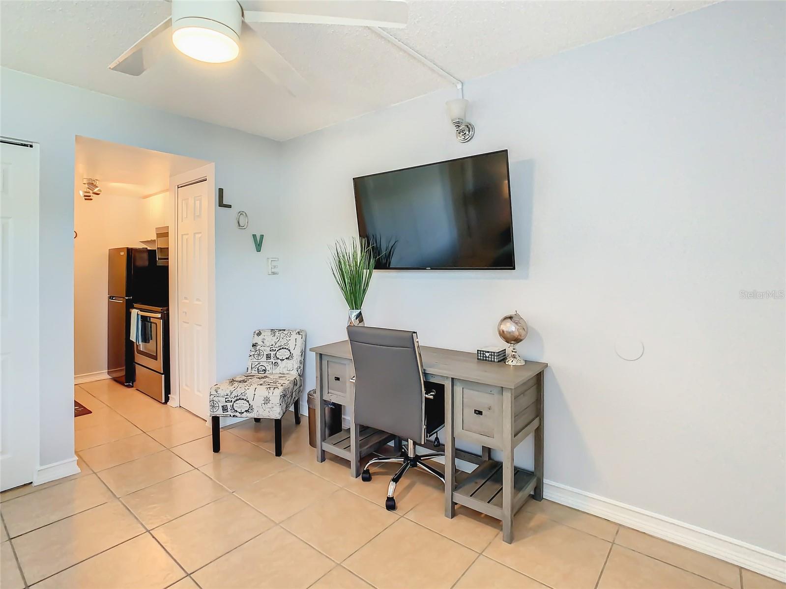 WATERSIDE CONDO II - Residential Lease