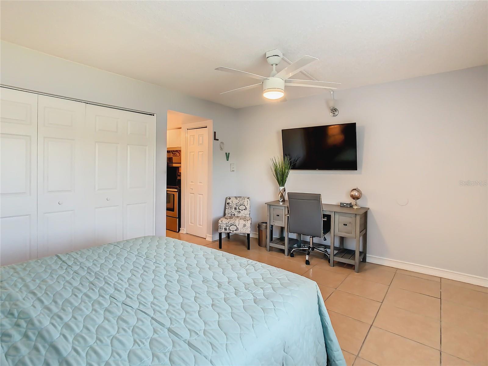 WATERSIDE CONDO II - Residential Lease