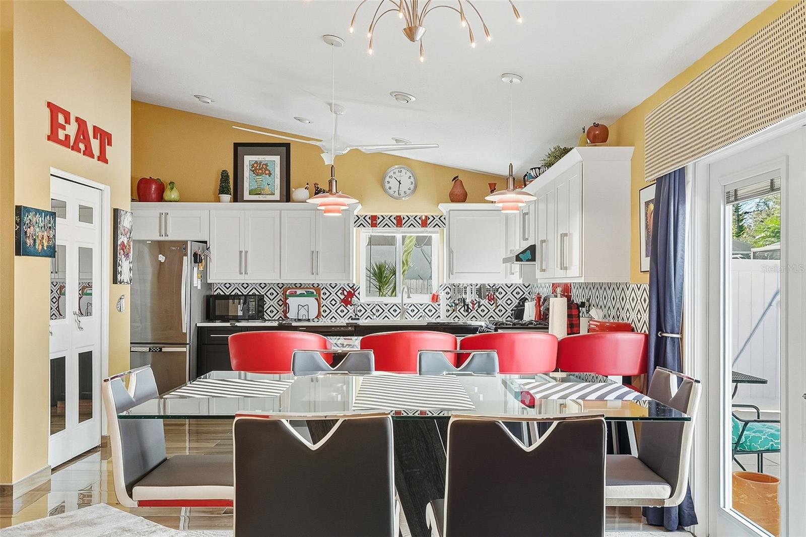 MAPLE LAKES - Residential