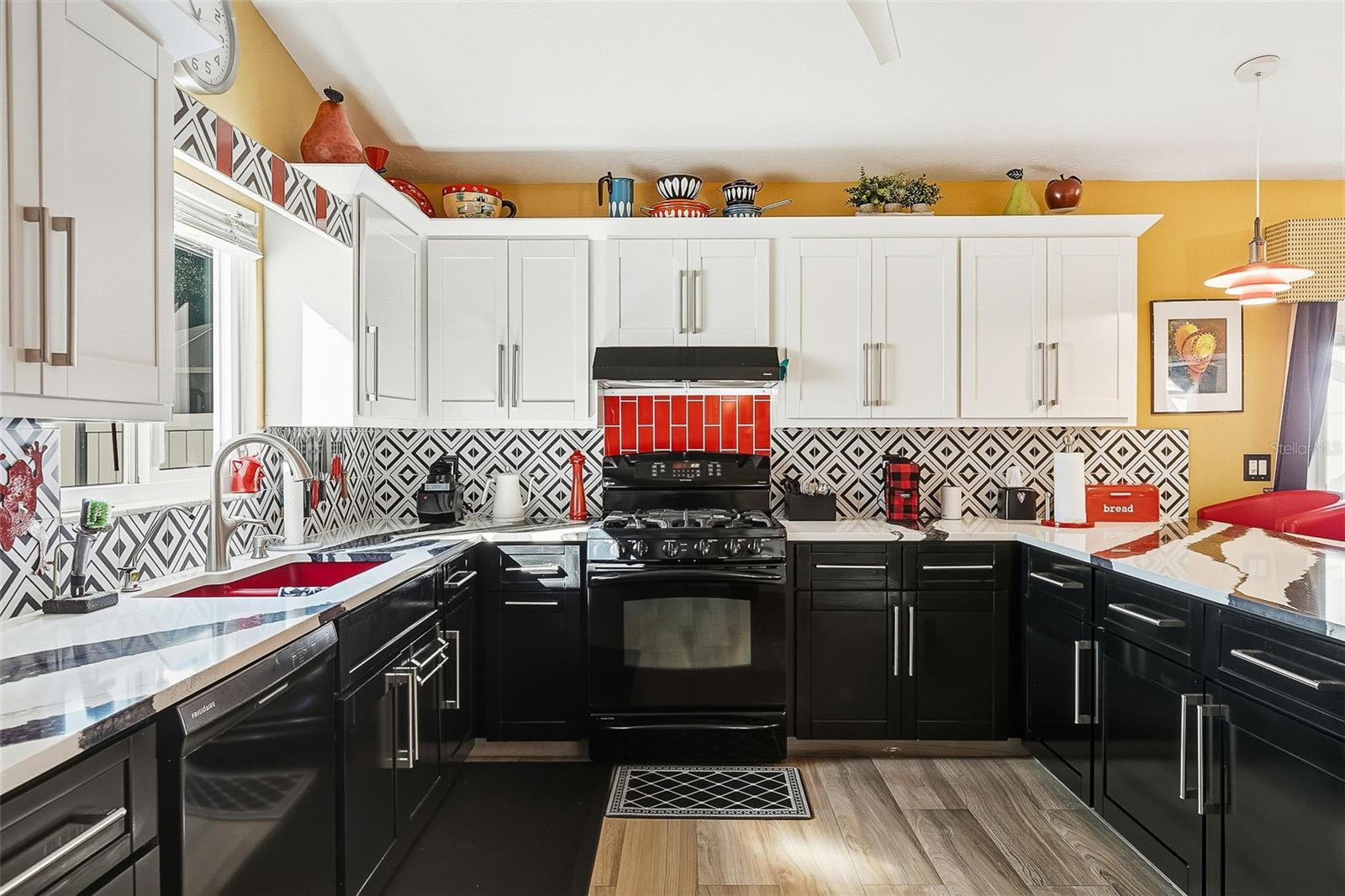 MAPLE LAKES - Residential