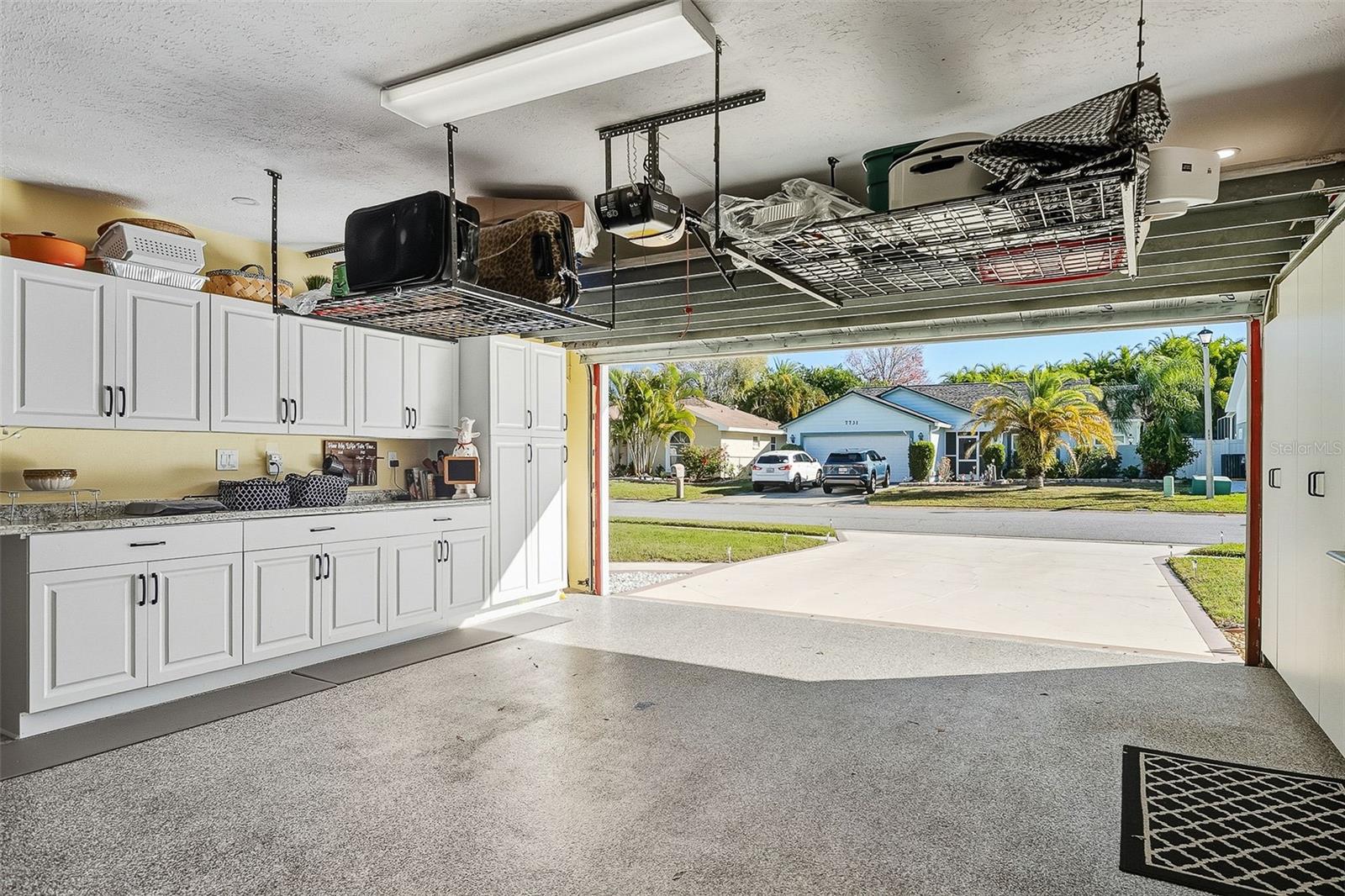 MAPLE LAKES - Residential