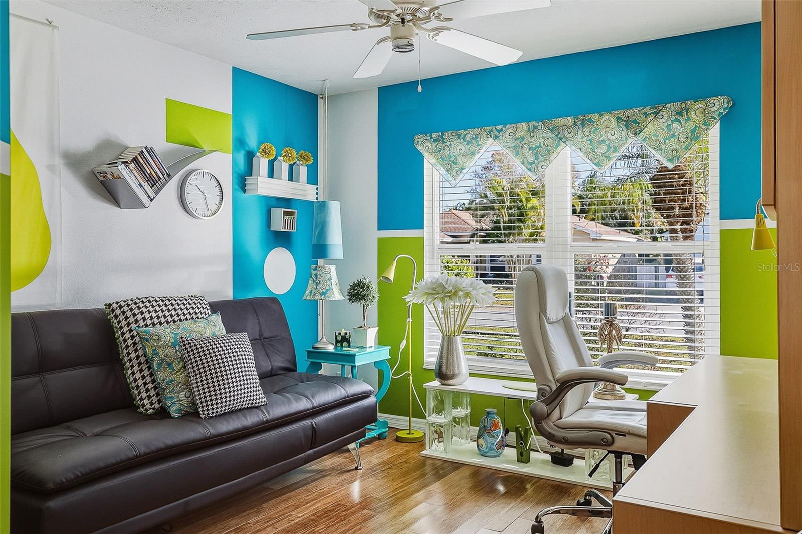 MAPLE LAKES - Residential