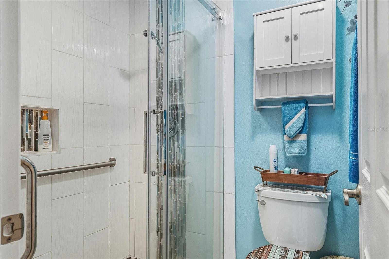 MAPLE LAKES - Residential