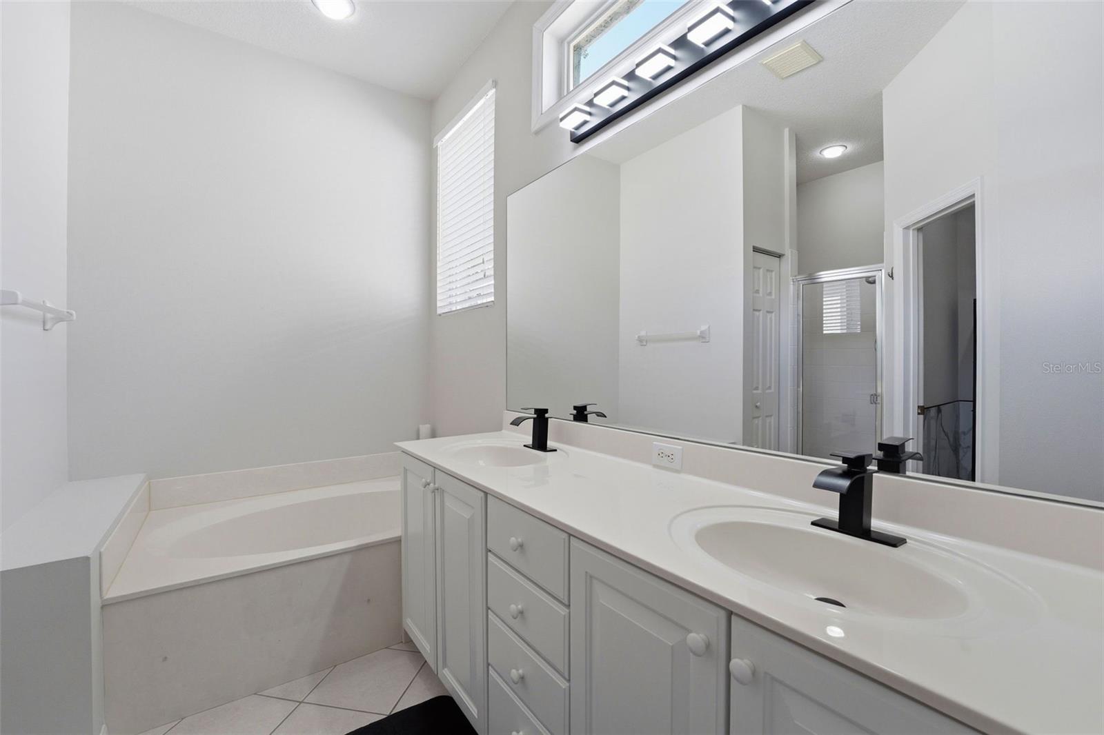 OAK COURT PH 2-A & 2-B - Residential