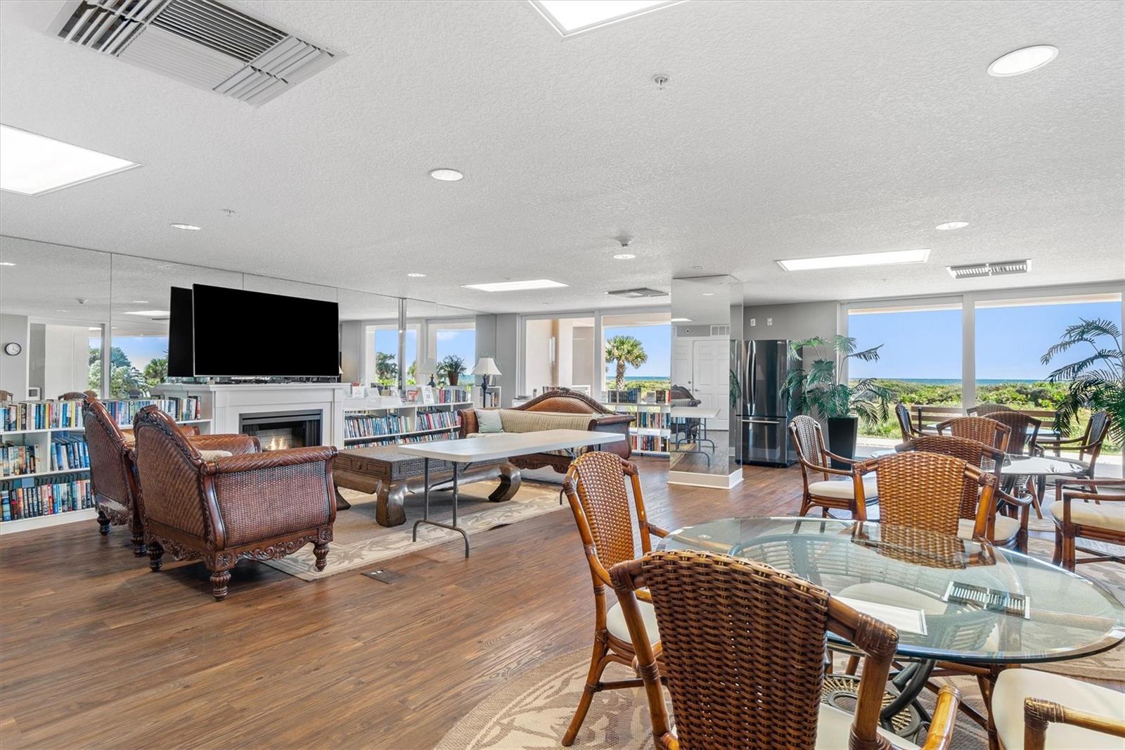 SURF CLUB III CONDO - Residential