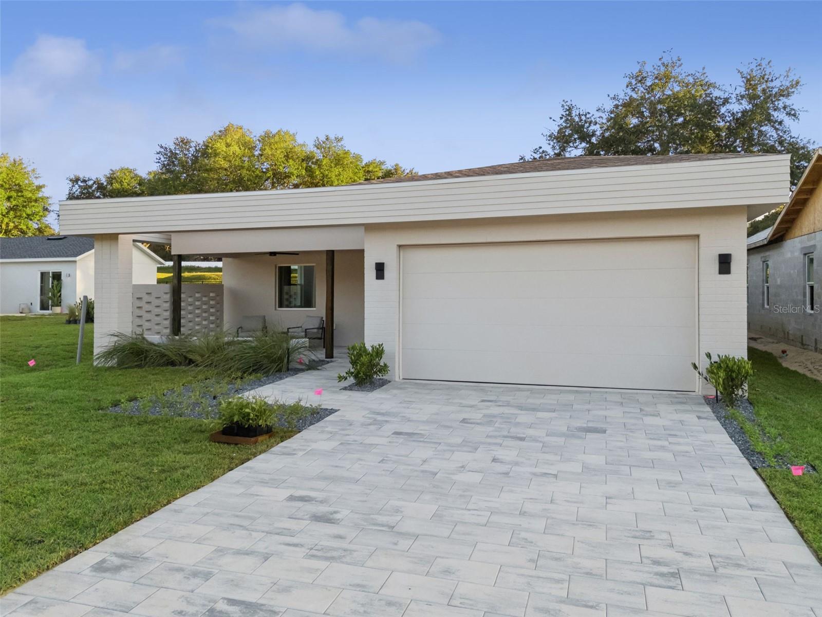 BOULEVARD OAKS OF LADY LAKE - Residential