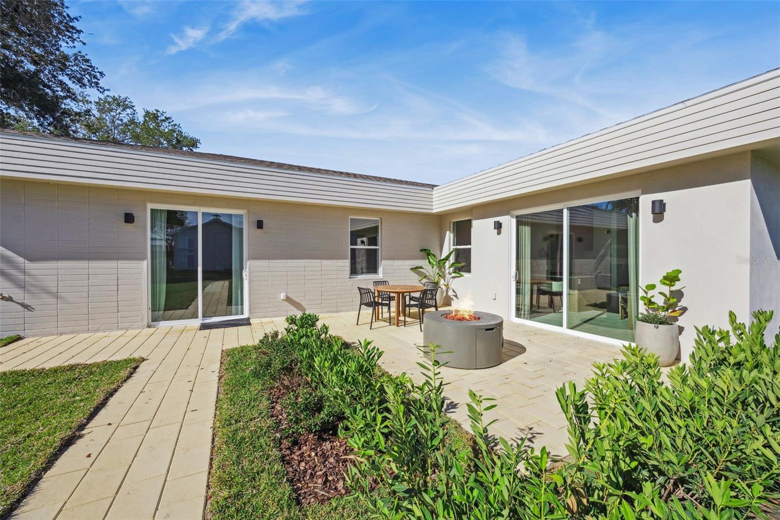 BOULEVARD OAKS OF LADY LAKE - Residential