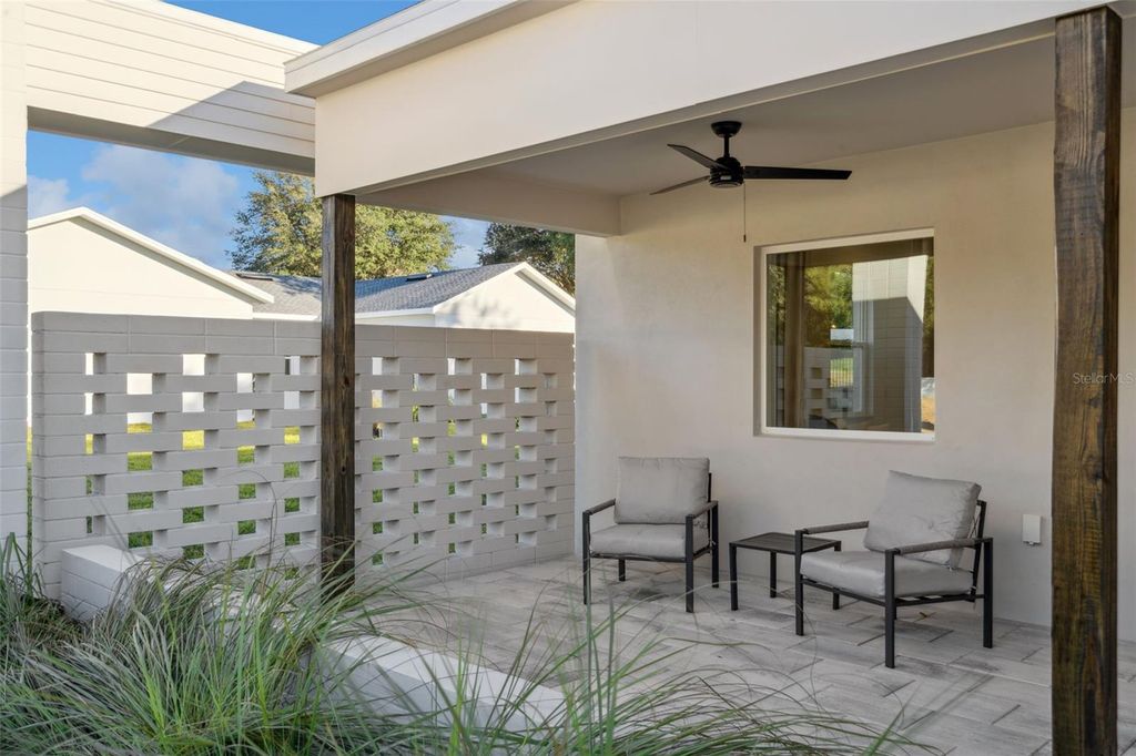 Photo of 450 Skyfield Court, Lady Lake, FL 32159 (MLS # G5112897)