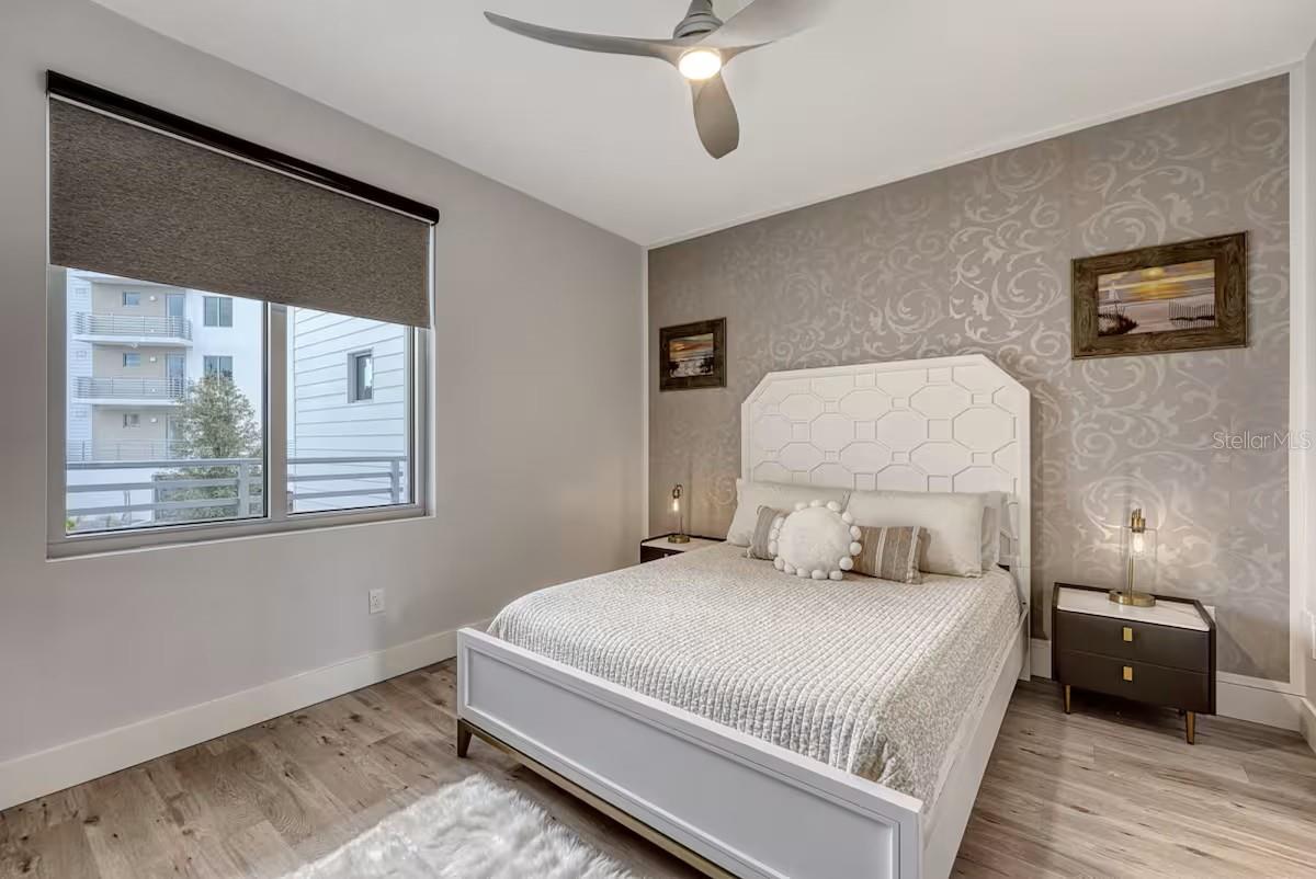 1709 N TAMIAMI TRAIL 220