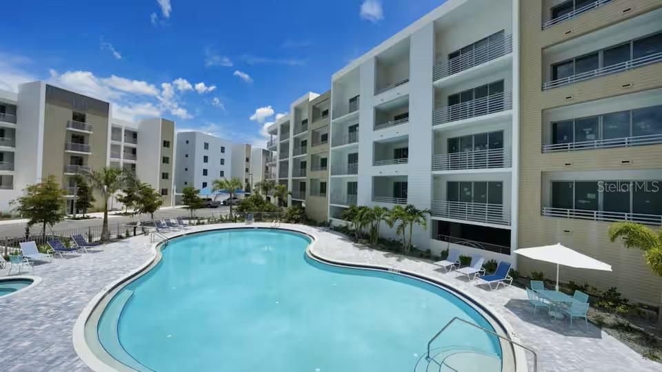 THE STRAND OF SARASOTA - Residential