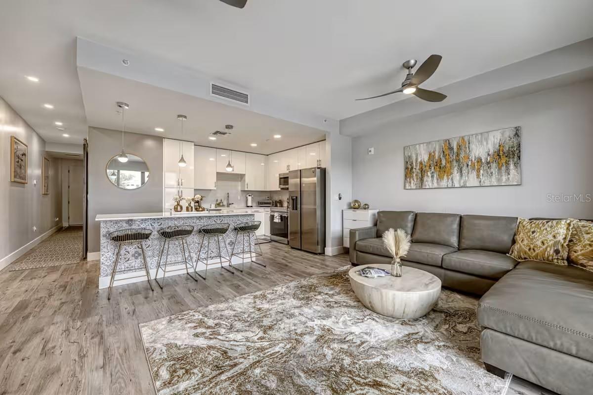 1709 N TAMIAMI TRAIL 220