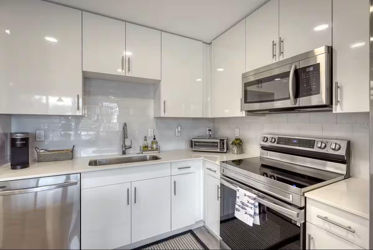 THE STRAND OF SARASOTA - Residential