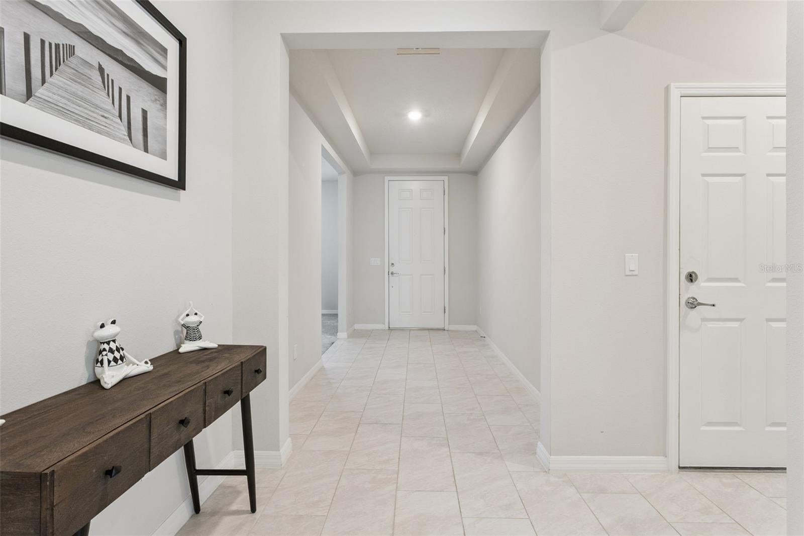 2749 HILLTOP LOOP