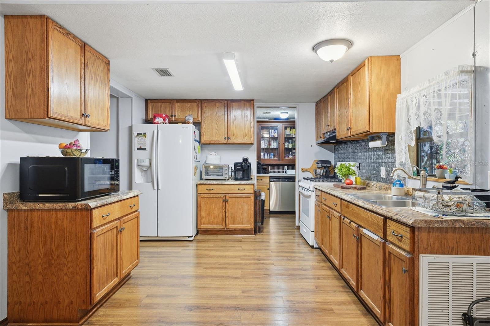 PINE CREEK ACRES - Residential