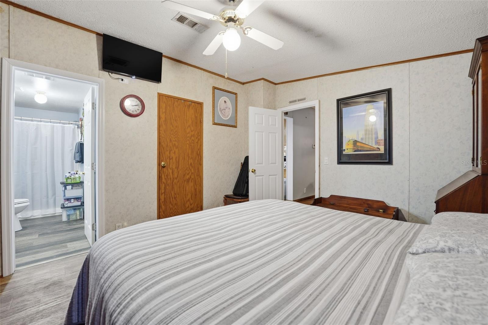 PINE CREEK ACRES - Residential