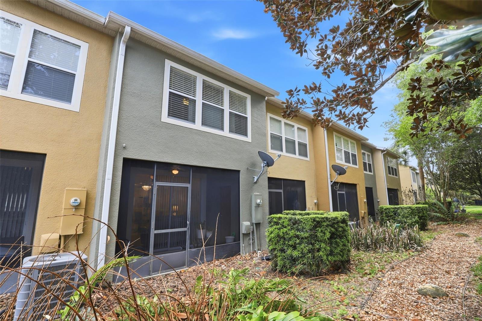 REGENCY OAKS UNIT ONE - Residential