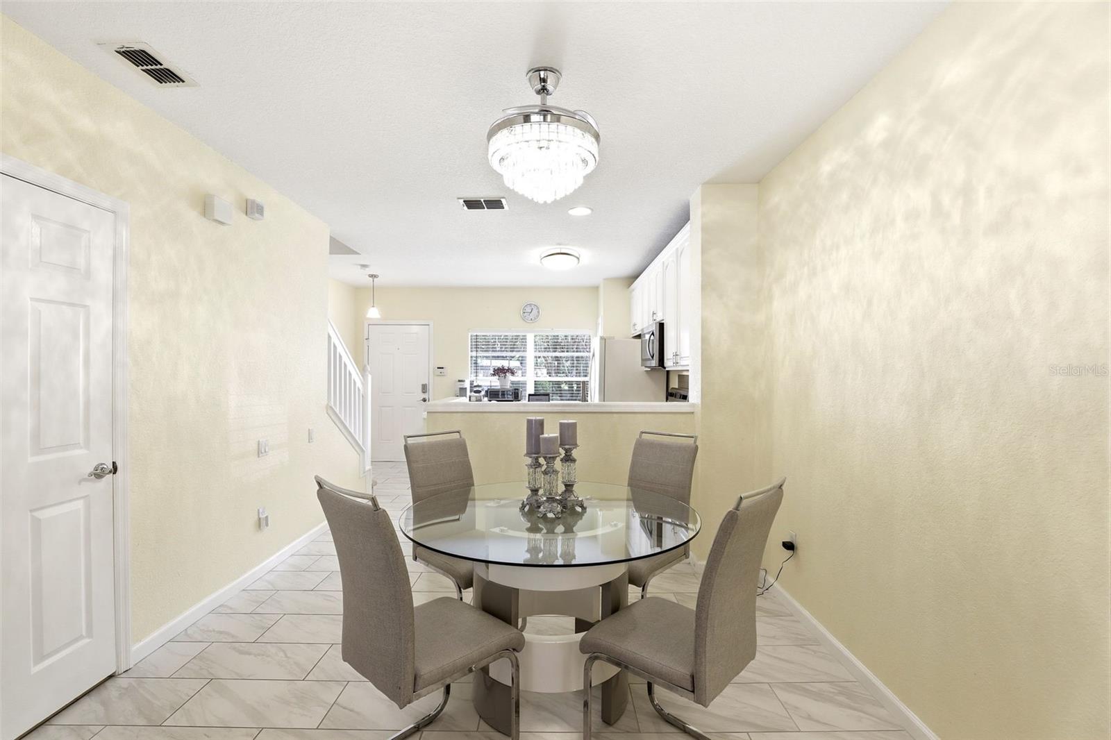 REGENCY OAKS UNIT ONE - Residential