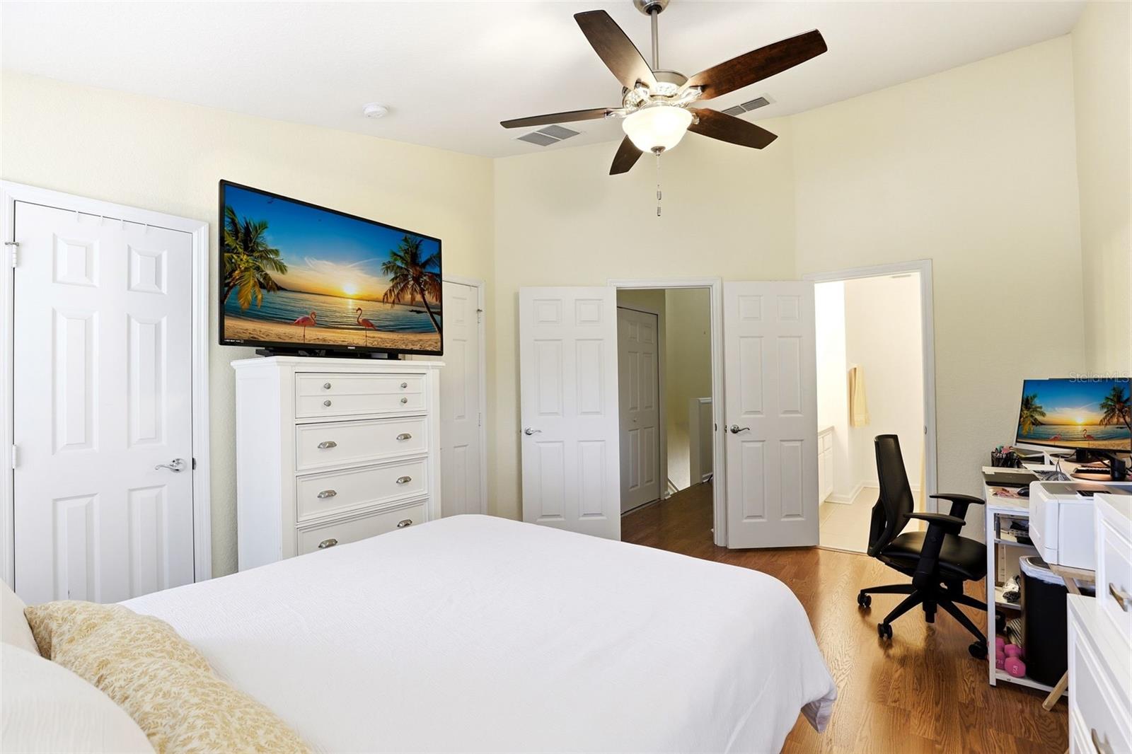 REGENCY OAKS UNIT ONE - Residential