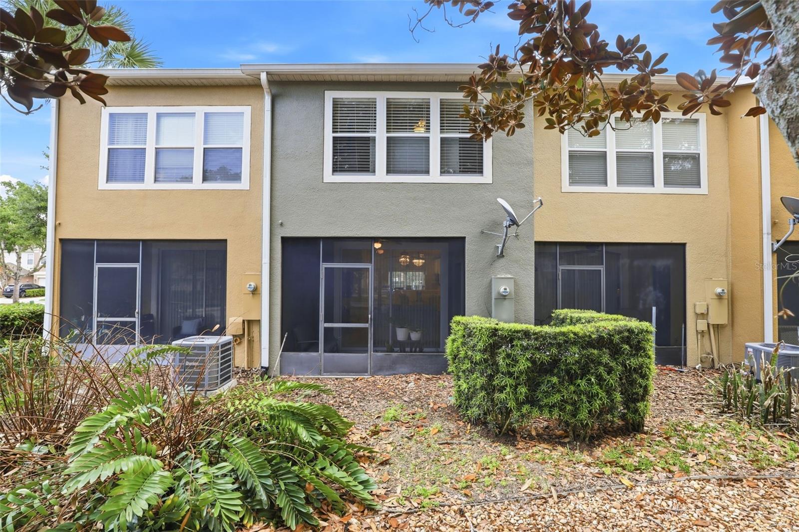 REGENCY OAKS UNIT ONE - Residential