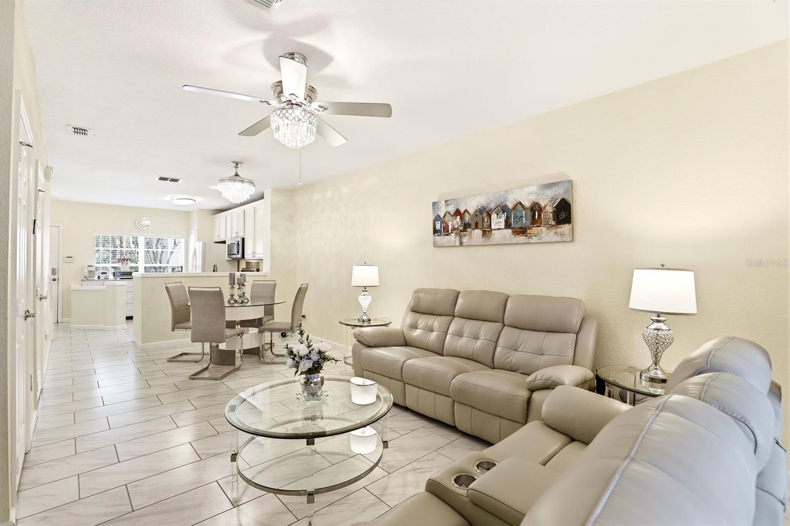 REGENCY OAKS UNIT ONE - Residential