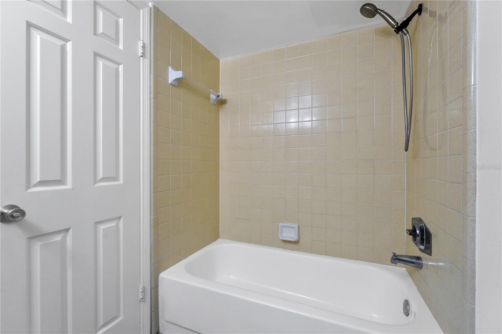 RESERVE AT WEKIVA BEND A CONDO - Residential