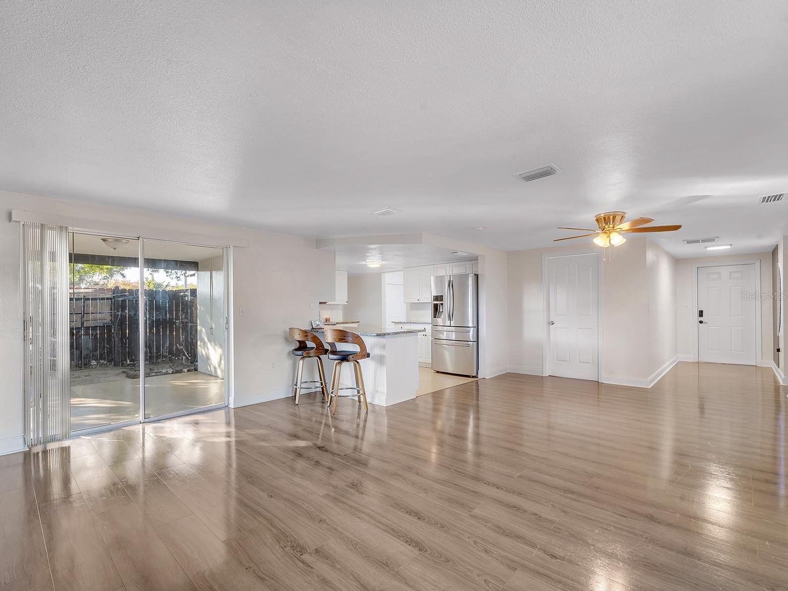 EMBASSY HILLS - Residential