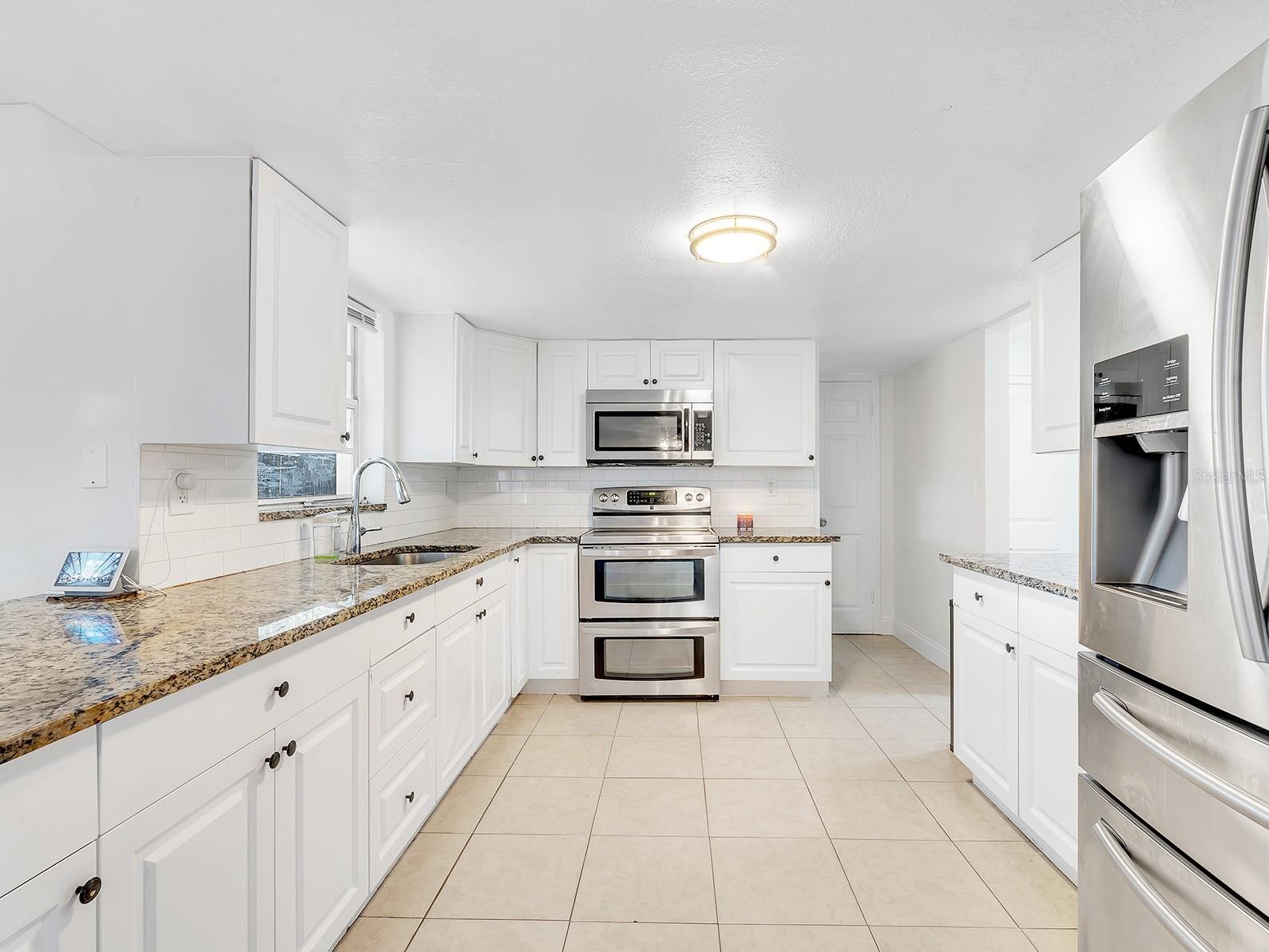 EMBASSY HILLS - Residential