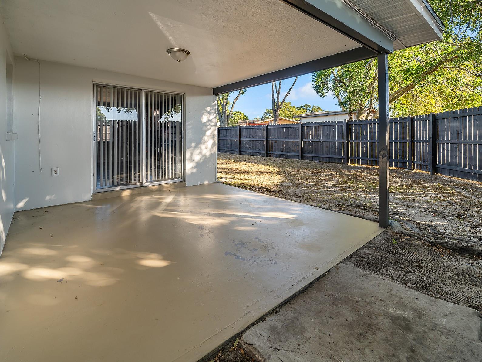 EMBASSY HILLS - Residential