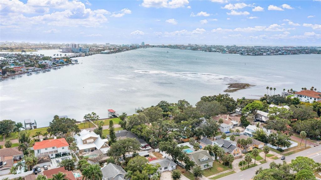 Photo of 311 Sunset Drive N, St Petersburg, FL 33710 (MLS # TB8432776)